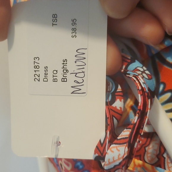 NWT Tracies dress, size M - Picture 5 of 6